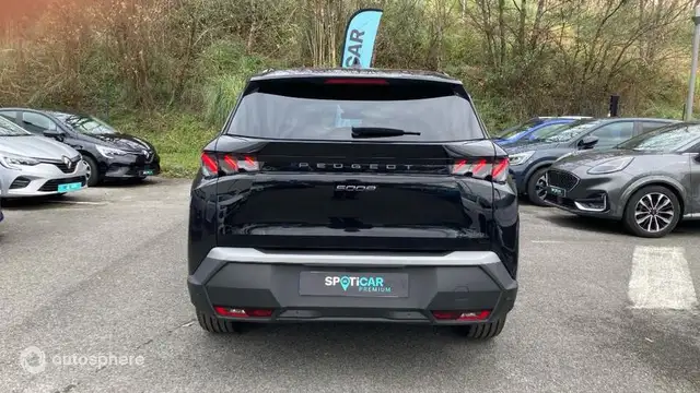 Peugeot 5008 view 6