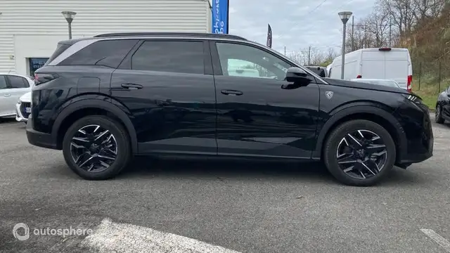 Peugeot 5008 view 4