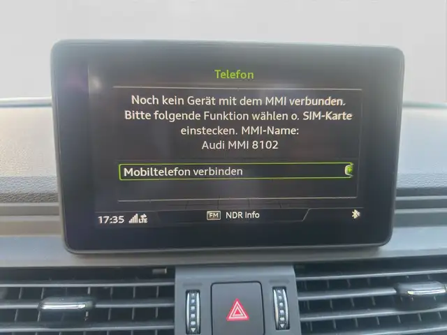 Audi Q5 view 14