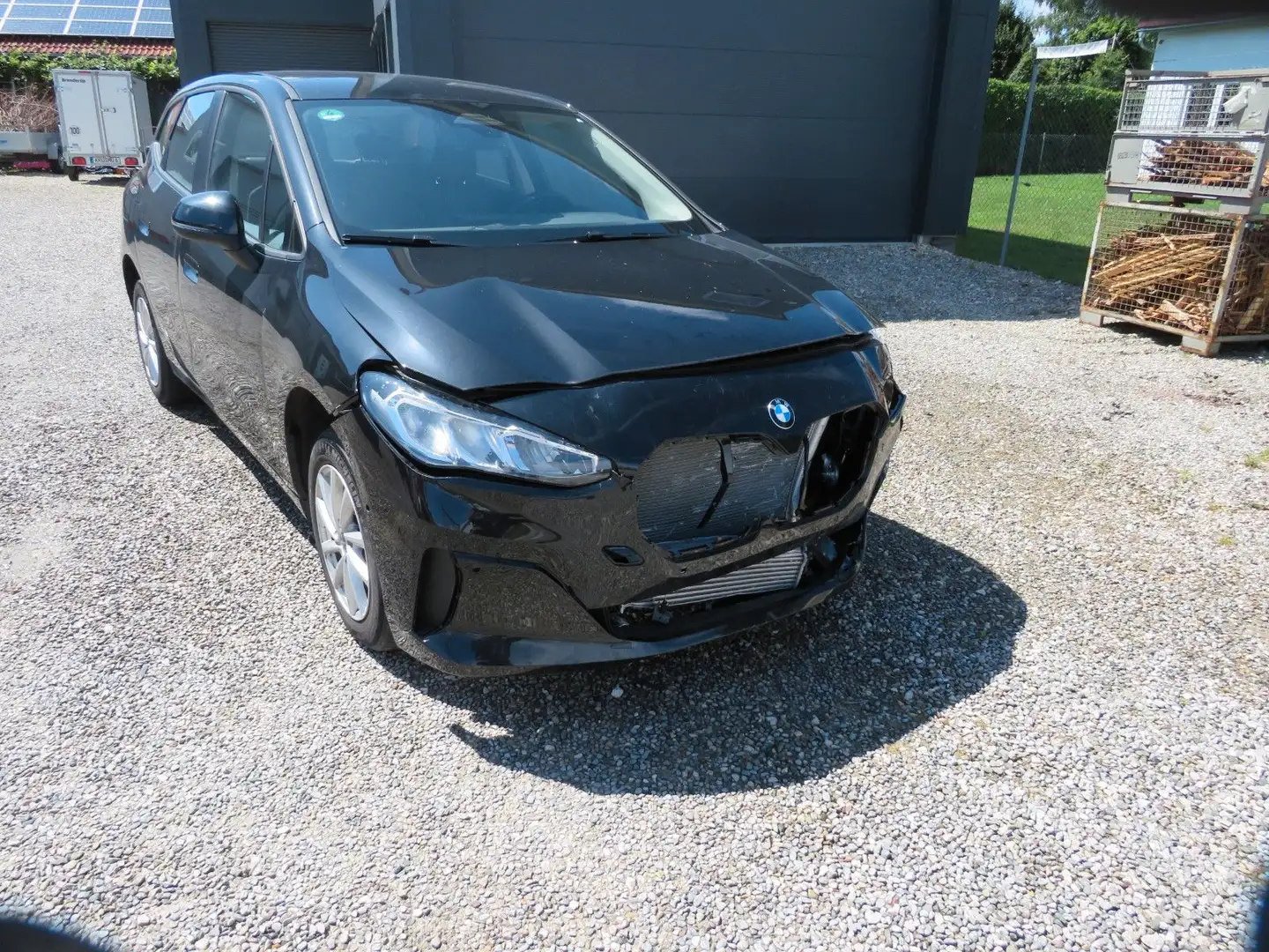 BMW 218 Baureihe 2 Active Tourer 218 i Schwarz - 1