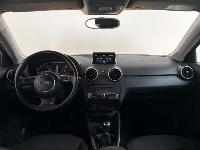 Audi A1 view 3
