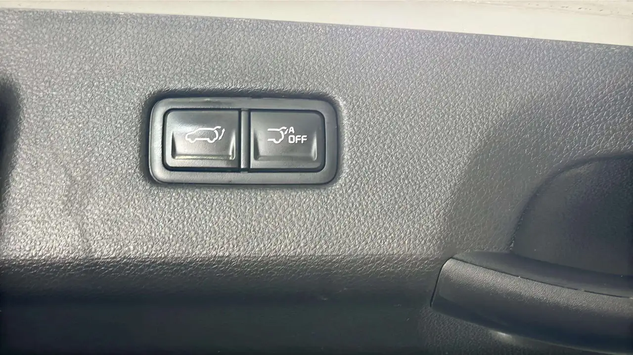 Kia Carnival снимка Kia Carnival