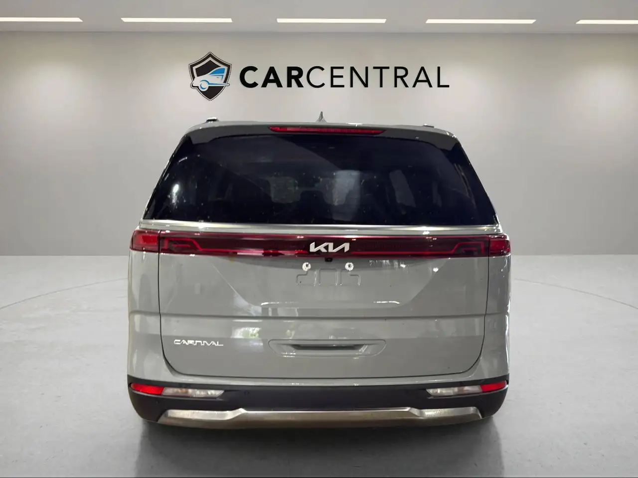 Kia Carnival снимка Kia Carnival