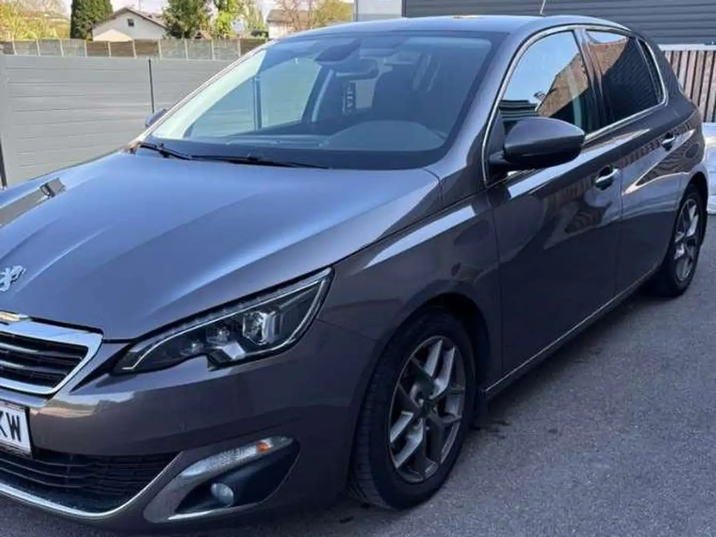 Peugeot 308 308 1,6 BlueHDI 120 S Grau - 1