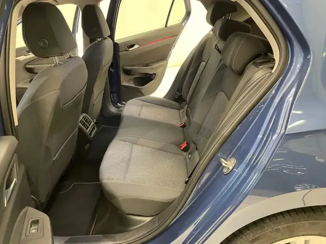 Volkswagen Golf view 7