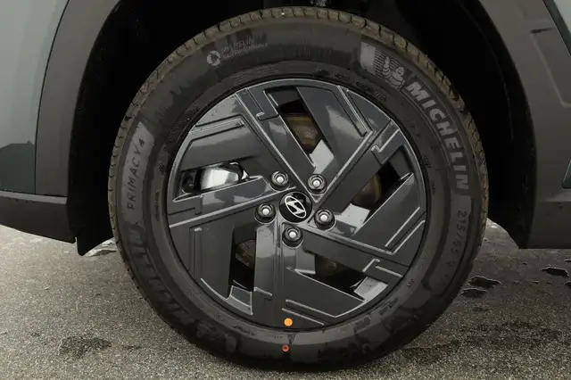 Hyundai Tucson view 12