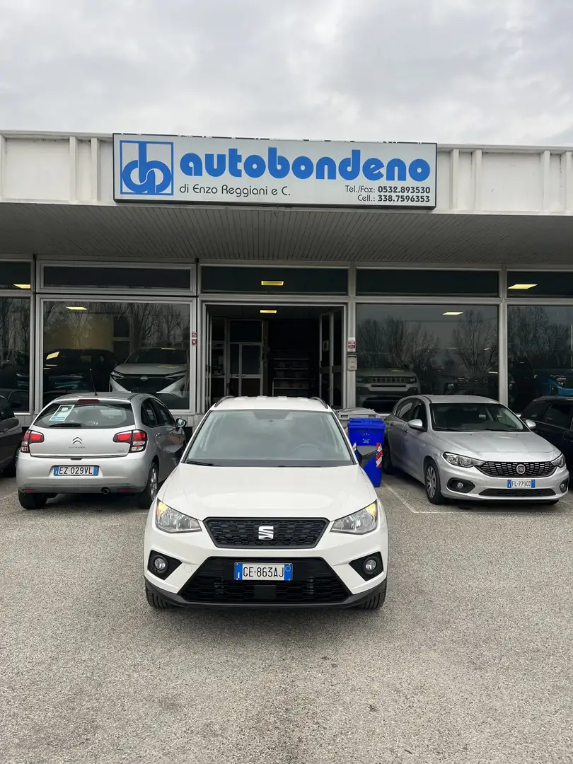 SEAT Arona 1.0 tgi Style 90cv - 1