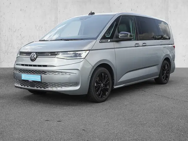 Volkswagen Multivan view 2