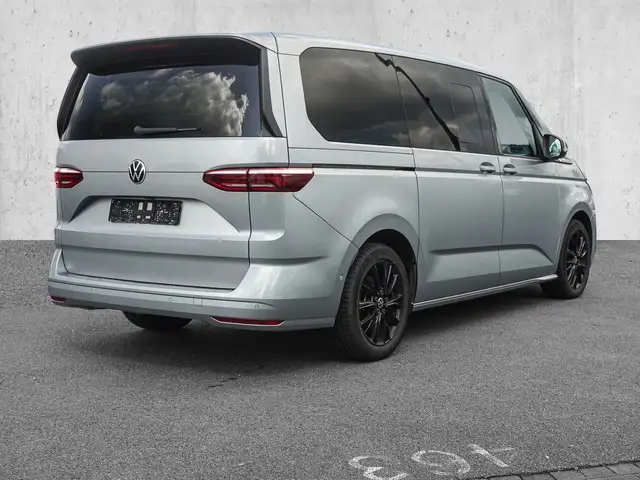 Volkswagen Multivan view 4