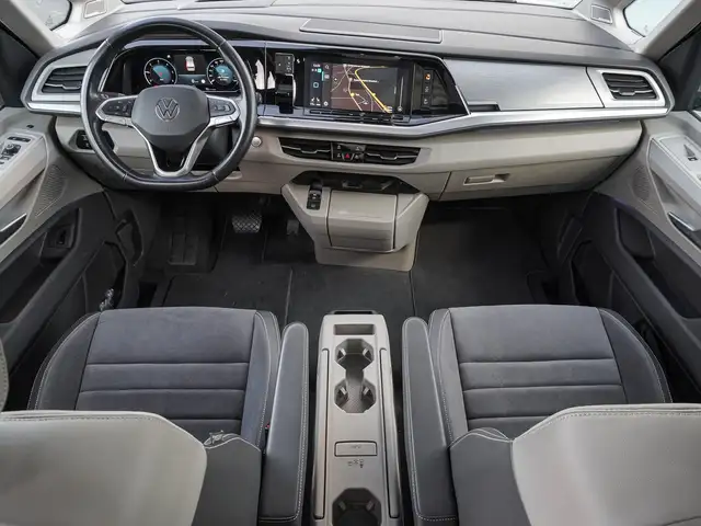 Volkswagen Multivan view 11