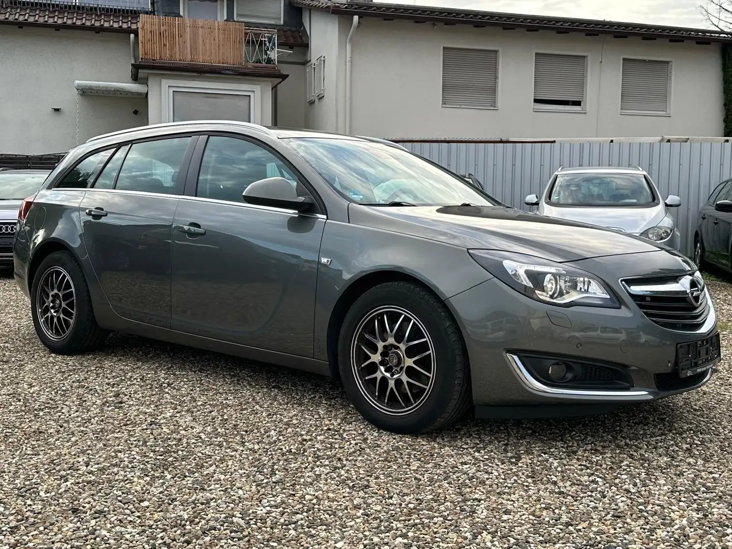 Opel Insignia 2.0 CDTI Edition Scheckheft Navi Xenon PDC Klima Gris - 1