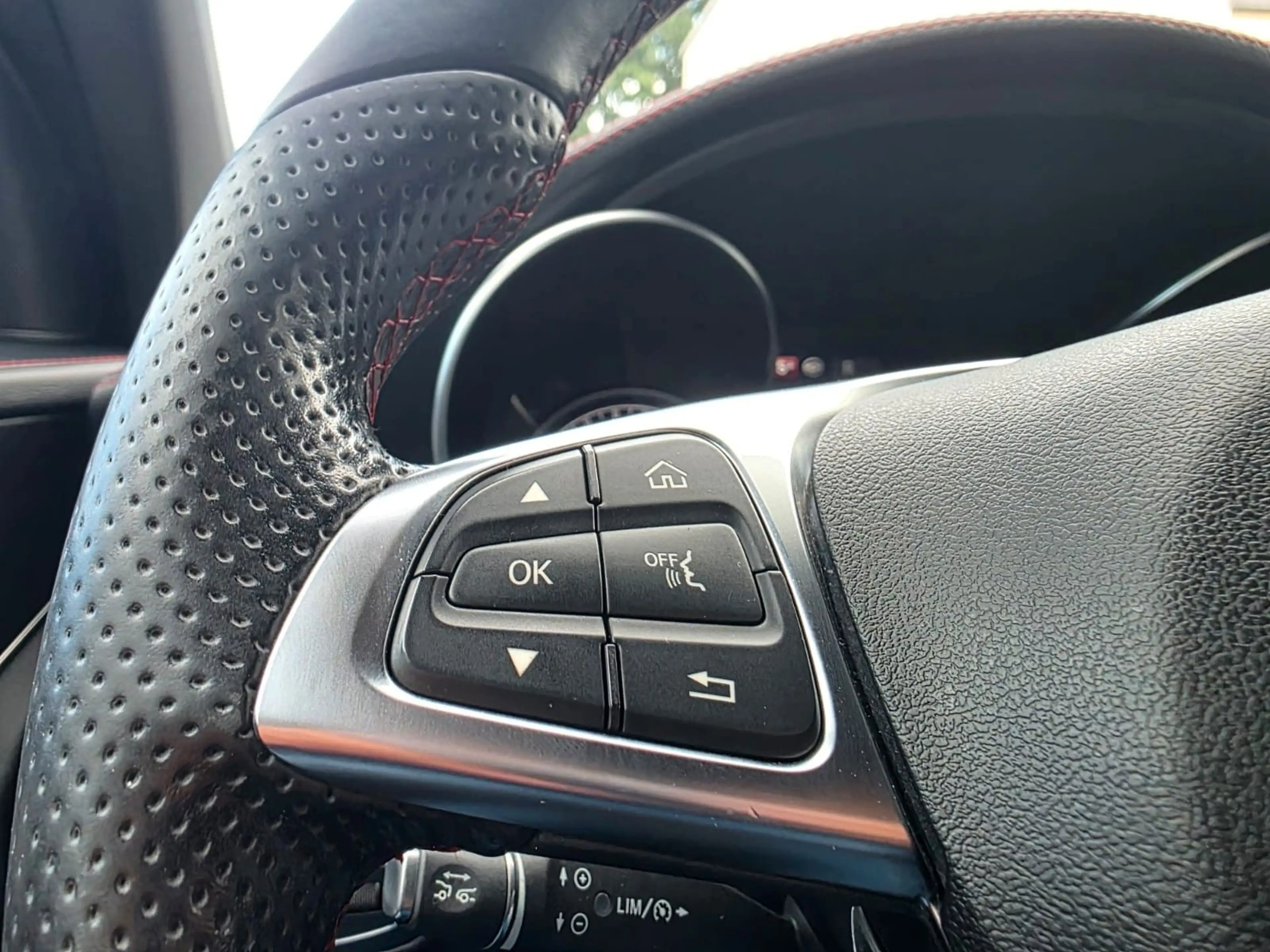 Mercedes-Benz GLC 43 AMG Coupe 4Matic/360°/Night-Paket/AHK/ — photo 11
