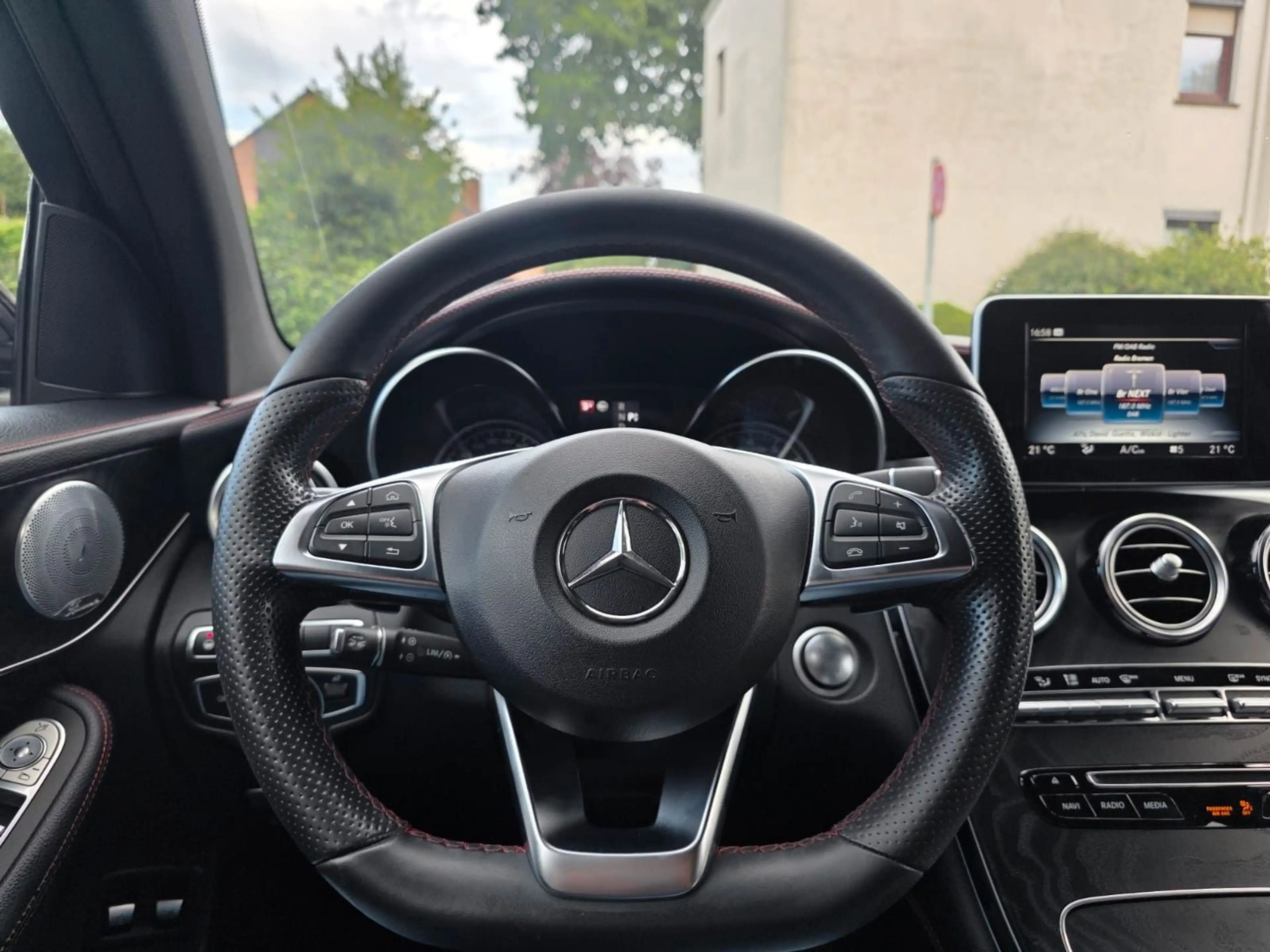 Mercedes-Benz GLC 43 AMG Coupe 4Matic/360°/Night-Paket/AHK/ — photo 9