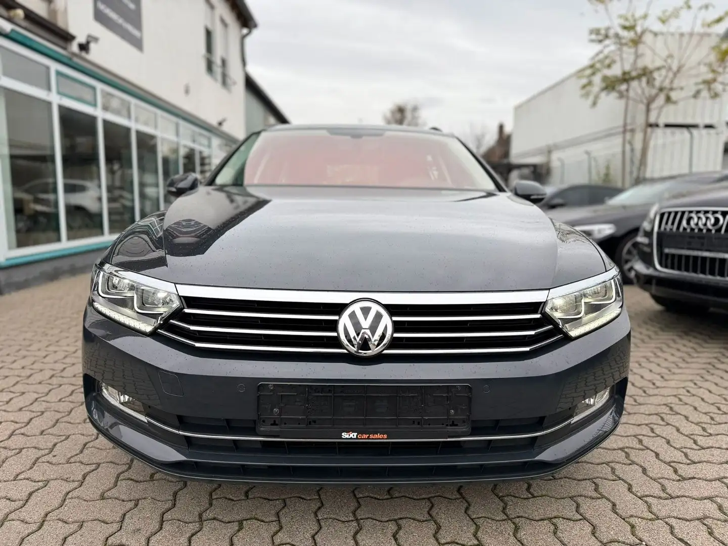 Volkswagen Passat Variant Comfortline*LED*TMP*SHZG*PDC* Grau - 2
