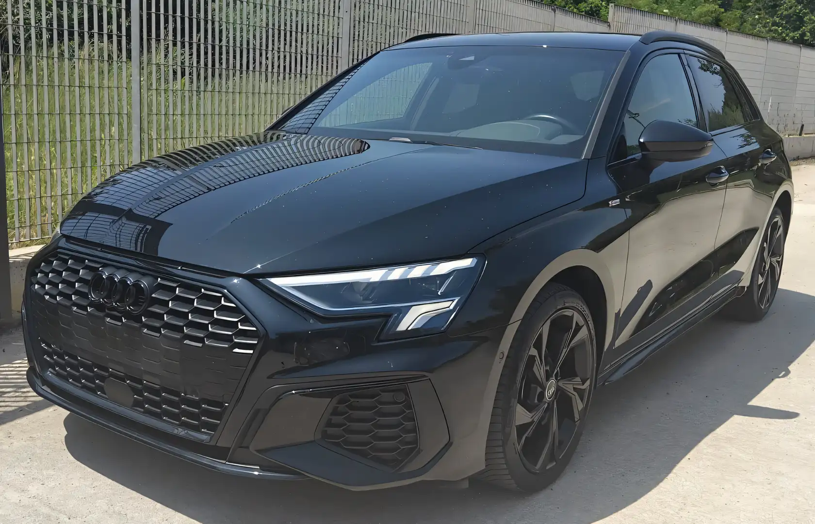 Audi A3 S-Line Black Pack Unipro'-Navi-Retro-Matrix Schwarz - 1