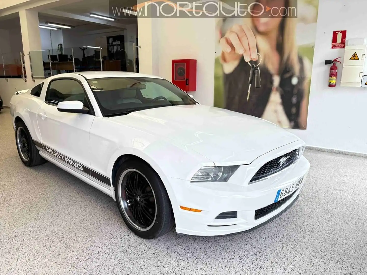 Ford Mustang 5.0 TiVCT V8 418cv GT A.Fast. Blanco - 1