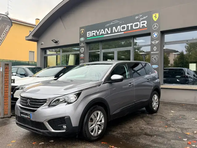 2019 Peugeot 5008 in Grey for sale