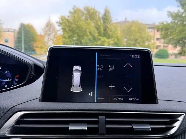 Peugeot 5008 view 13