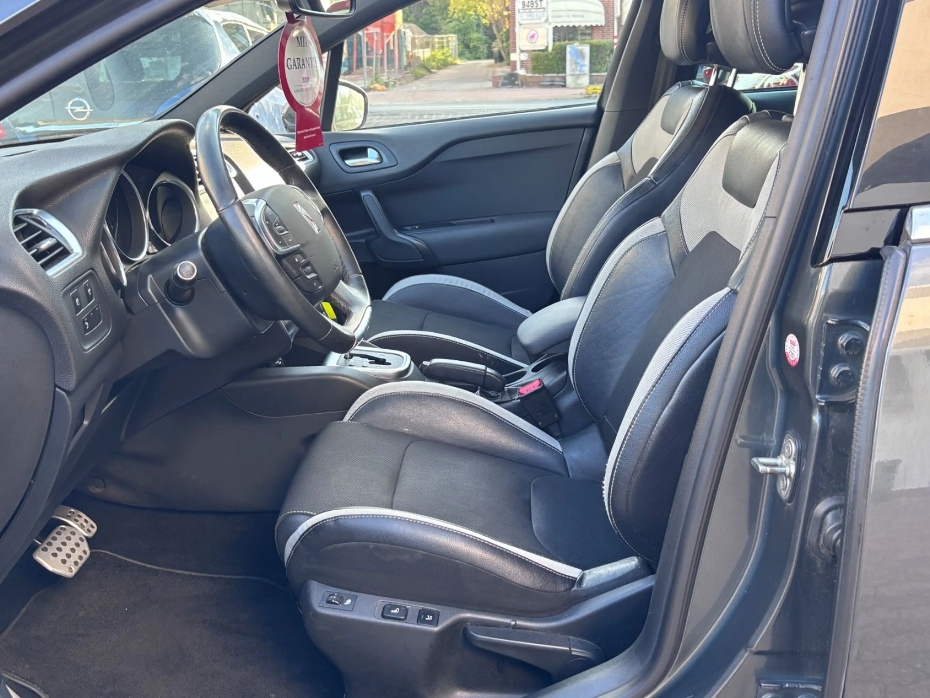 Citroen DS4 SoChic~Automatik~MultiLenkrad~Massage~PDC — photo 11