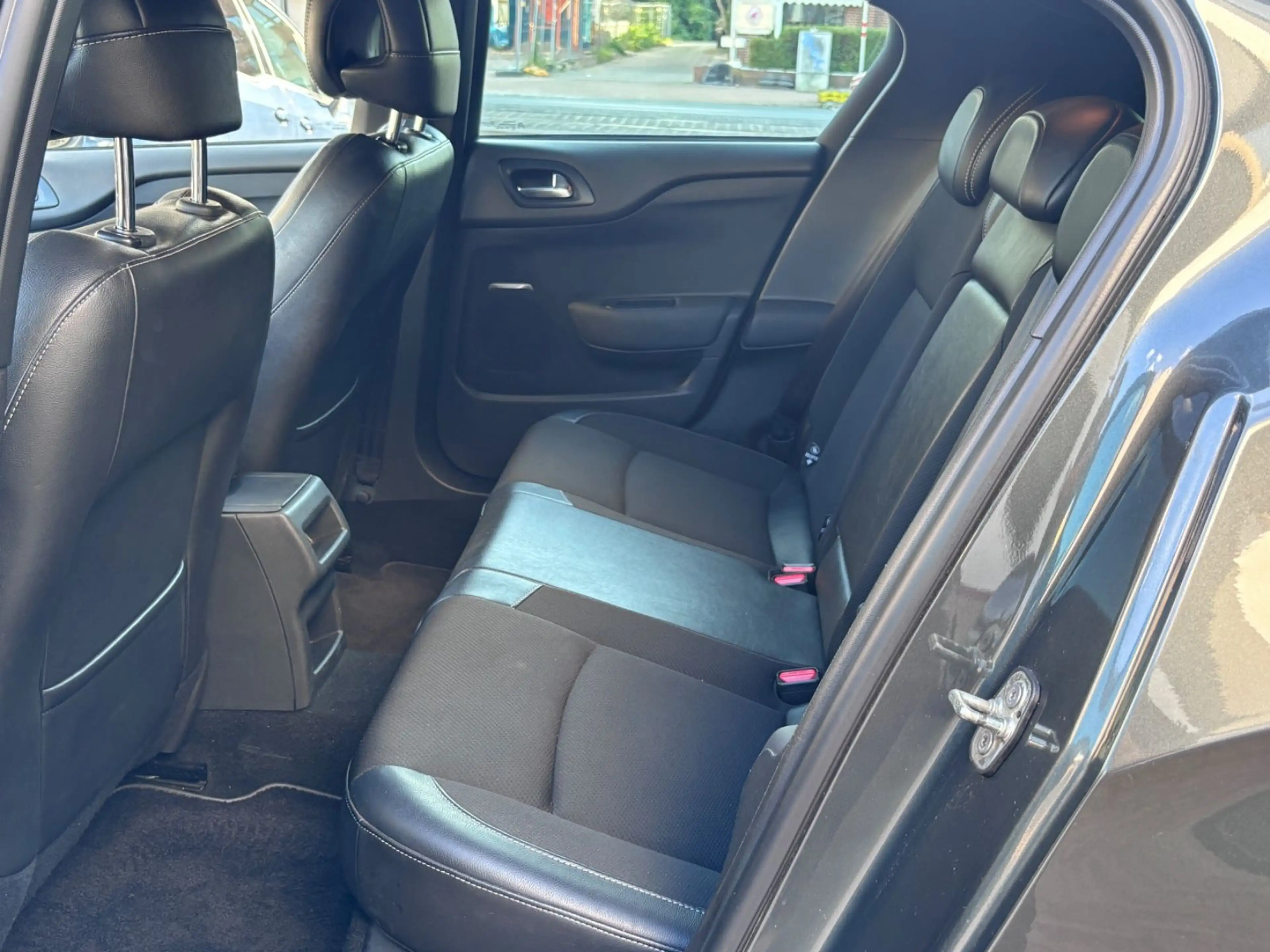 Citroen DS4 SoChic~Automatik~MultiLenkrad~Massage~PDC — photo 12