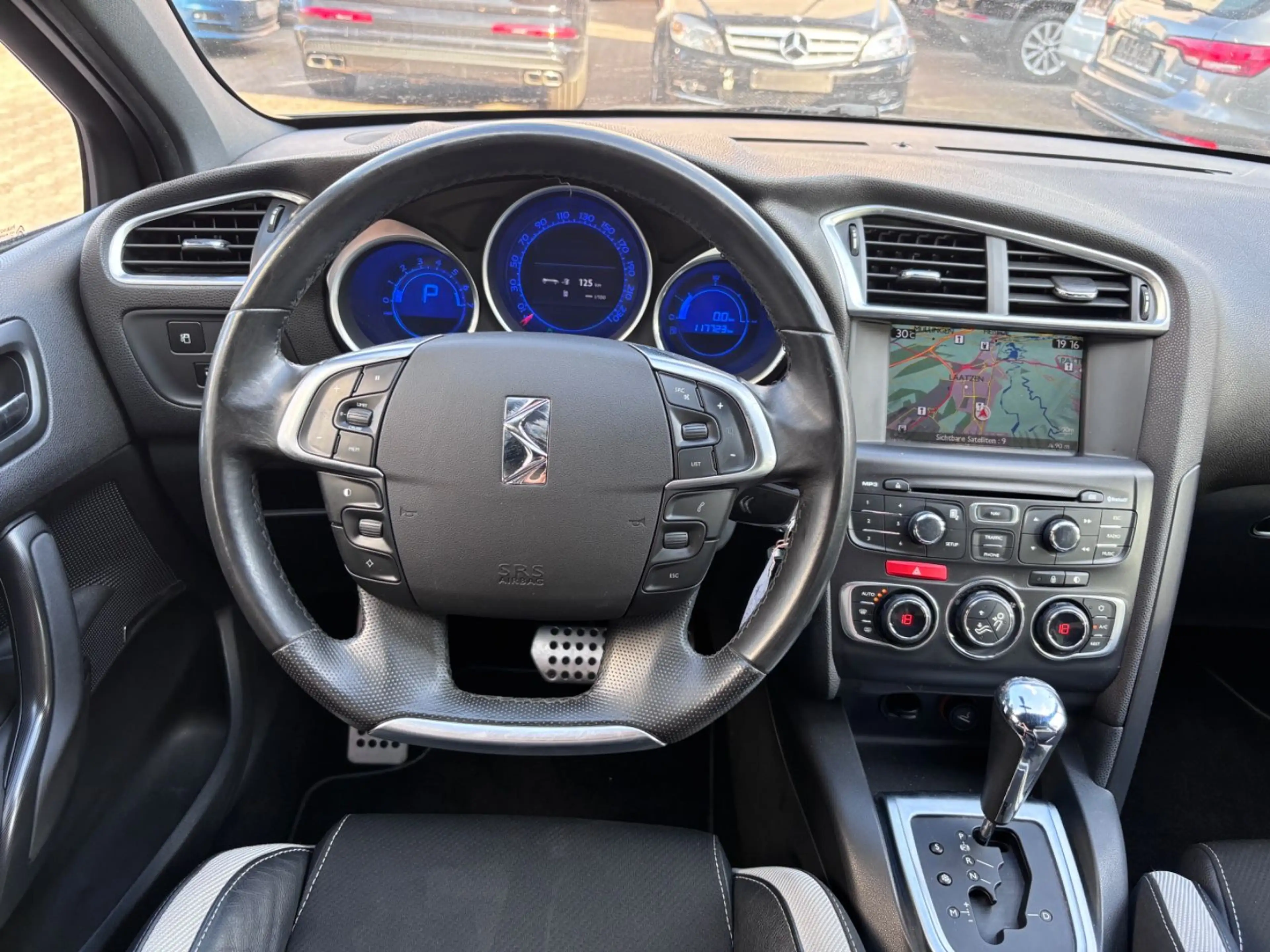 Citroen DS4 SoChic~Automatik~MultiLenkrad~Massage~PDC — photo 15