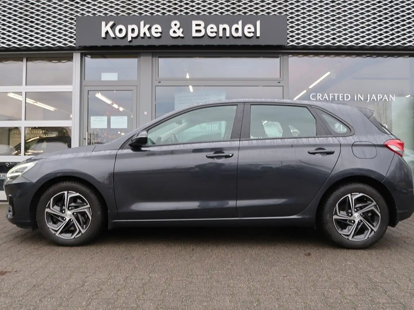 Hyundai i30 *AUTOMATIK*1. Hand*Scheckheft*TOP* i30 *AUTOMATIK* Šedá - 2
