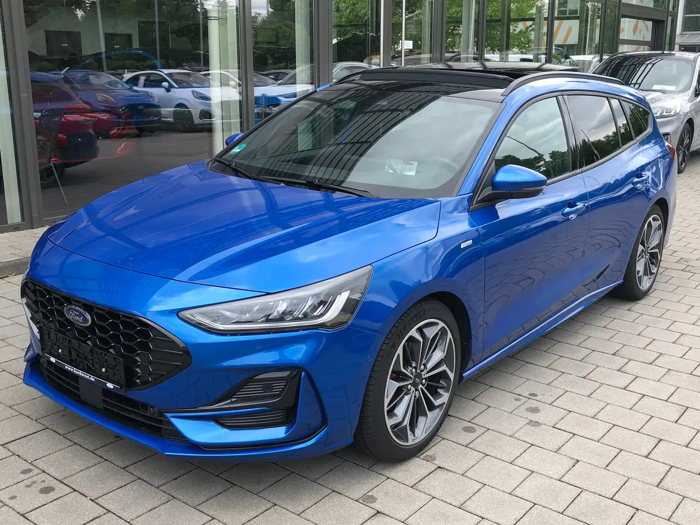 Ford Focus 696 Focus Turnier 1.5 EcoBlue Autom. ST-Line X Bleu - 2