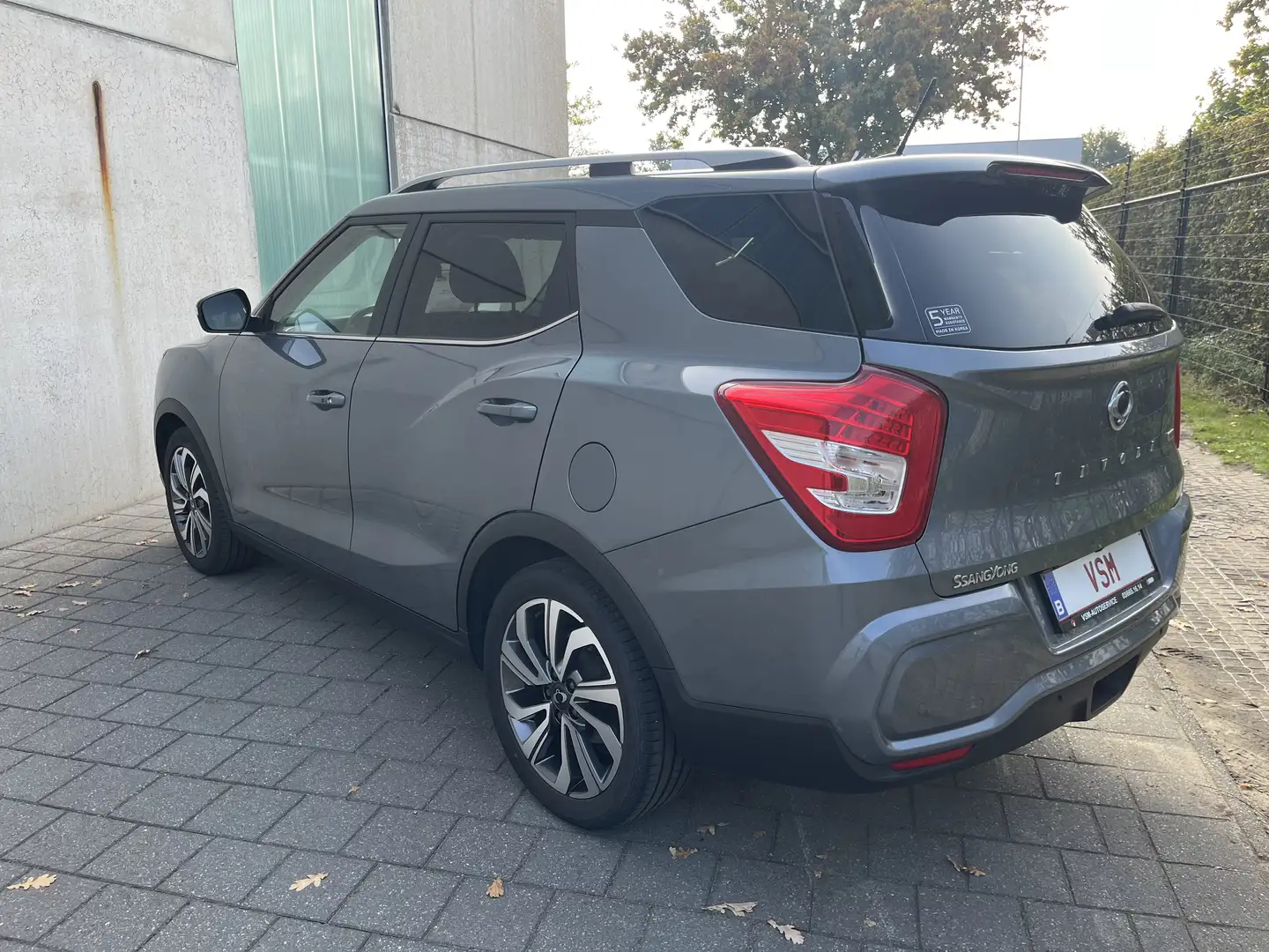 SsangYong Tivoli Tivoli Grand Gris - 2