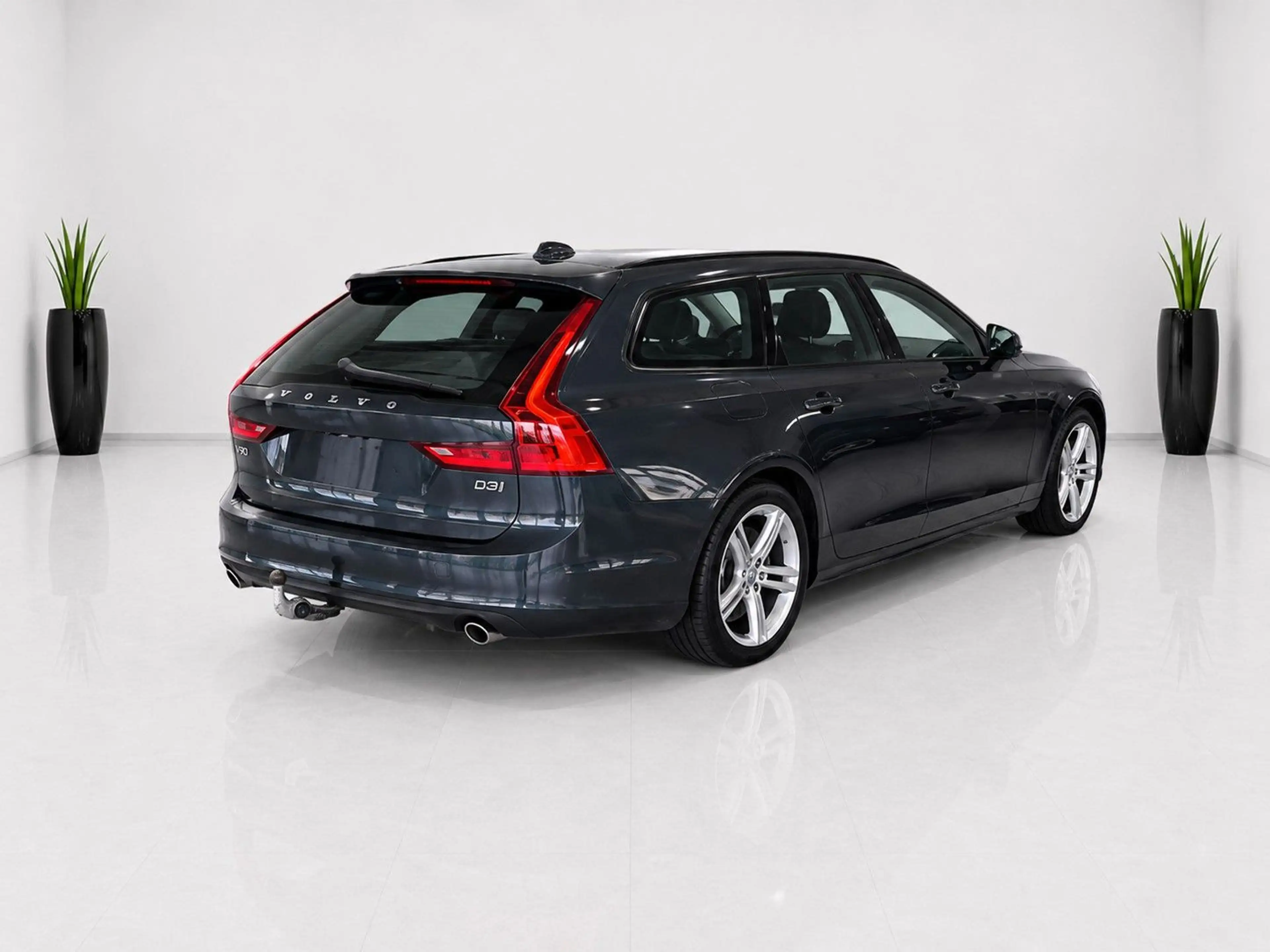 Volvo V90 Kombi R-Design — photo 3