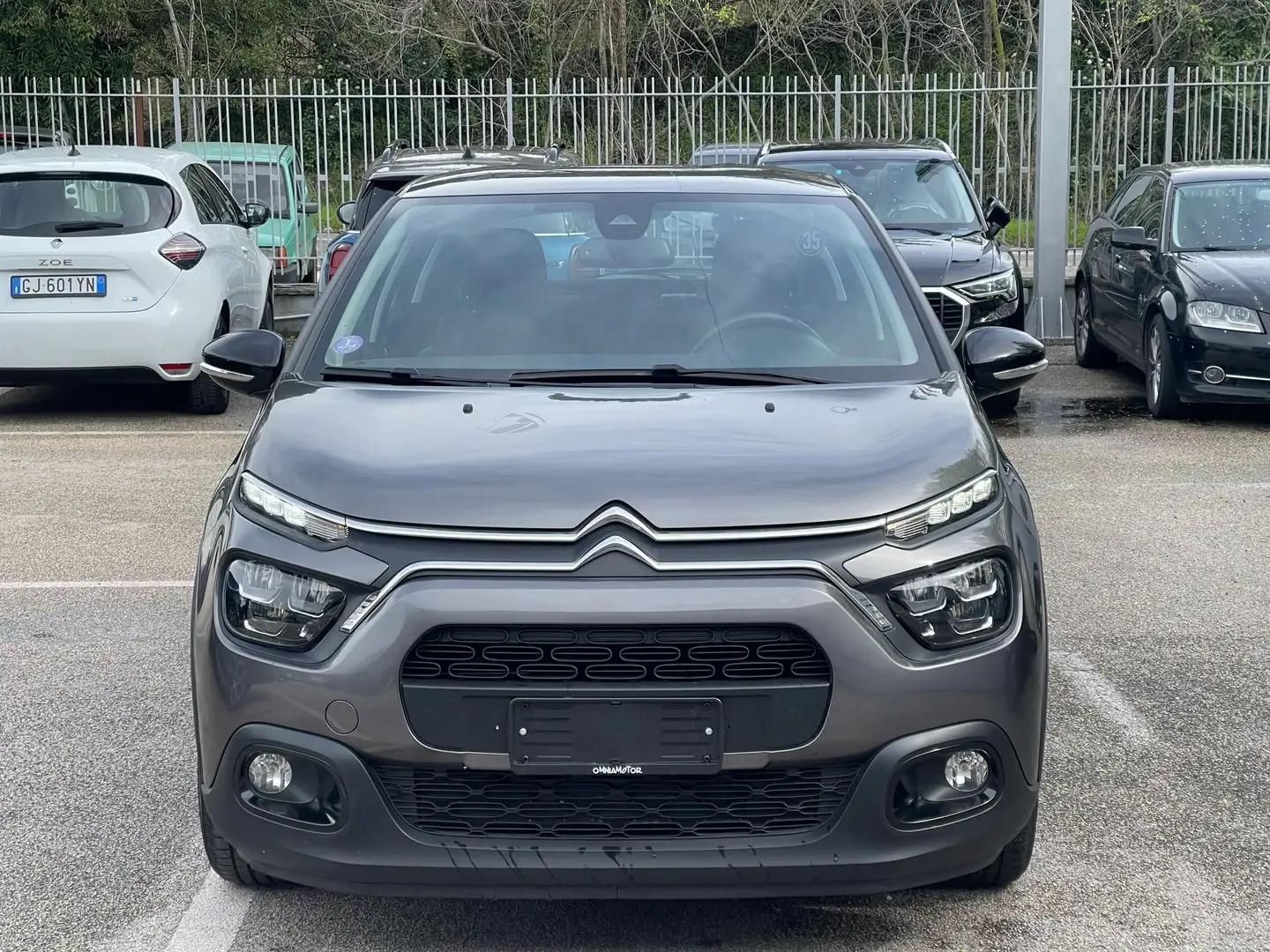Citroen C3 1.2 puretech Feel Pack 82cv Grau - 2
