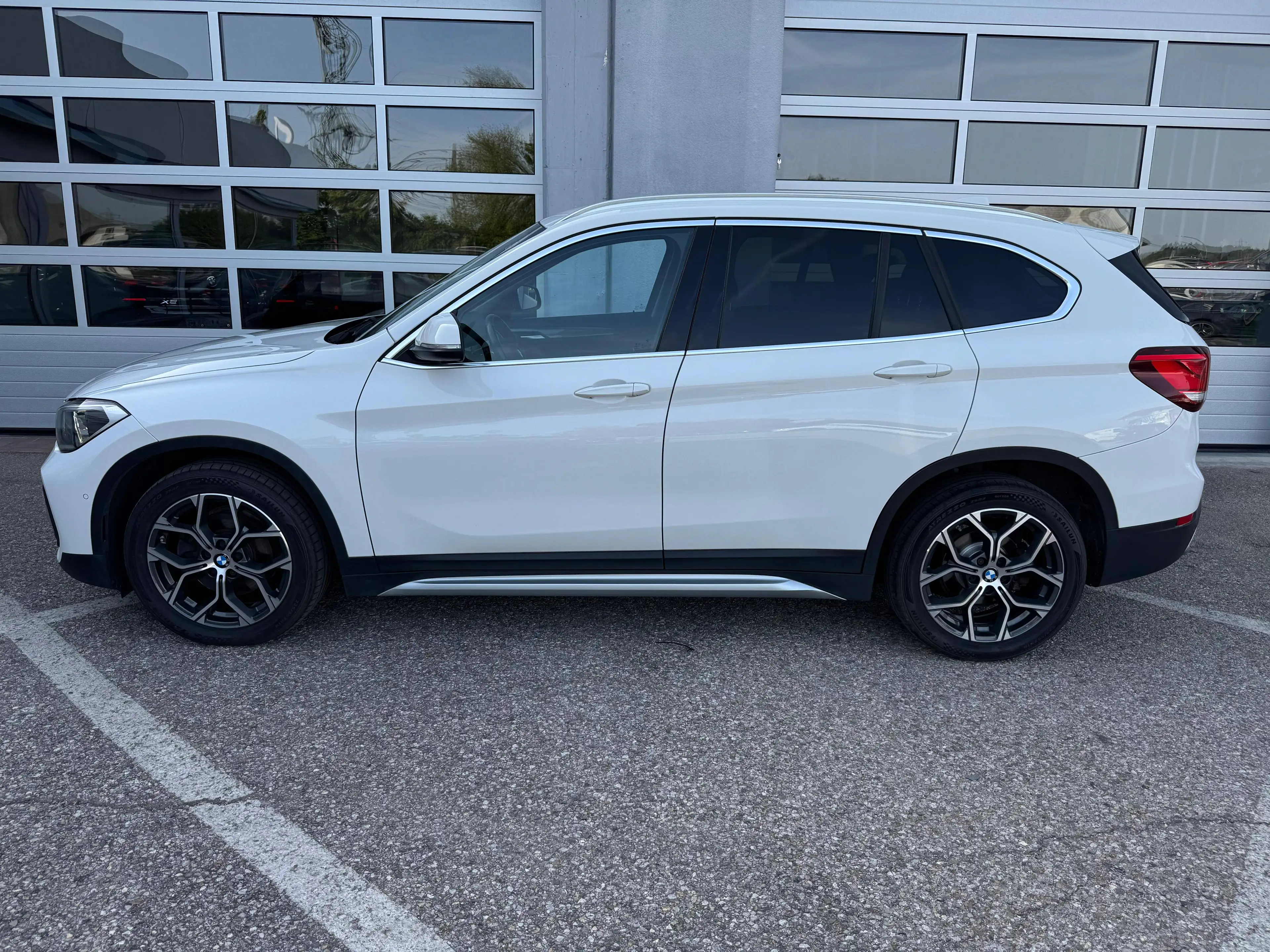 BMW X1 xDrive 18 d xLine/LED-XENON/Navi/Ambiente-Beleuchtung — photo 6