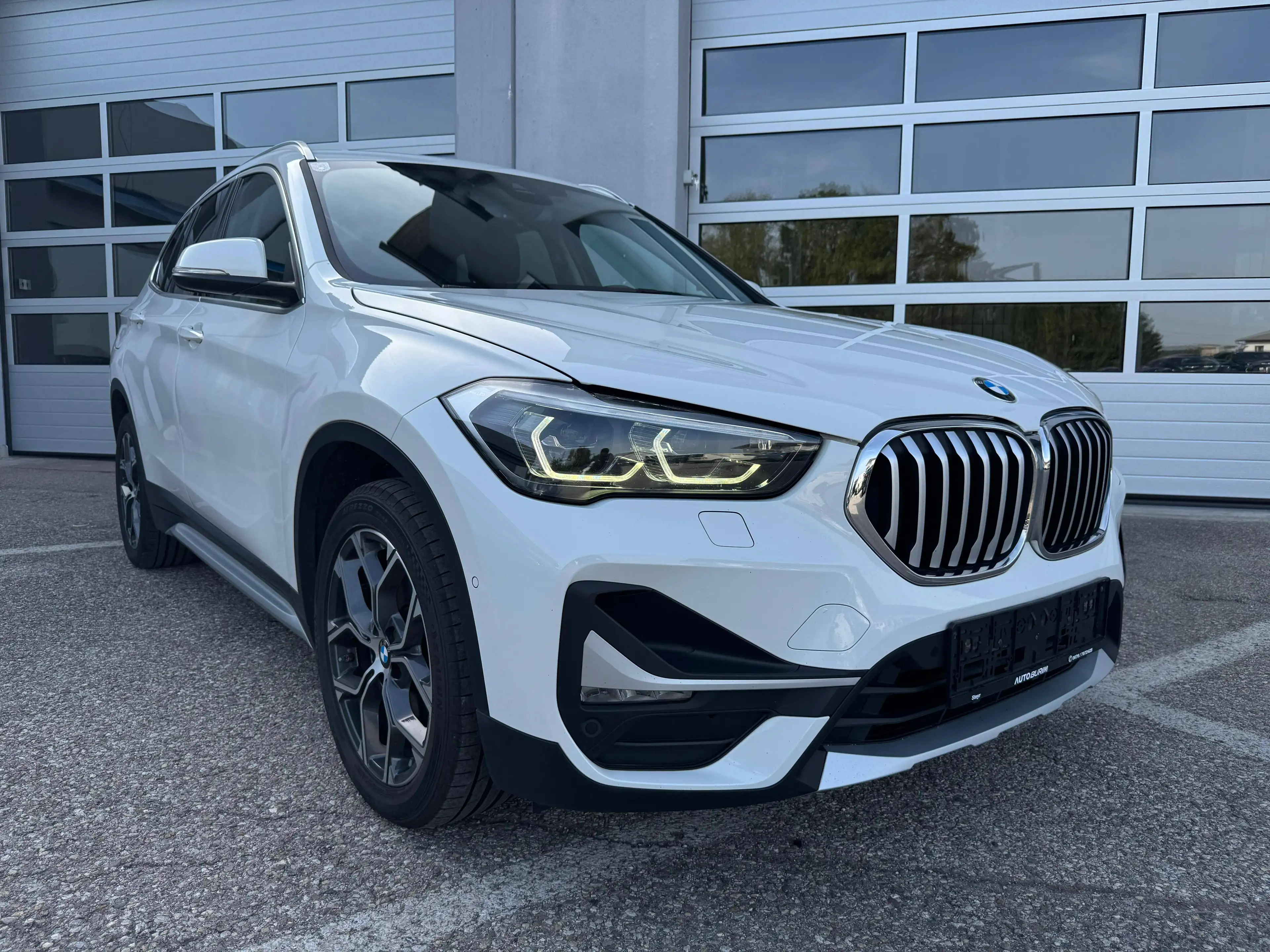 BMW X1 xDrive 18 d xLine/LED-XENON/Navi/Ambiente-Beleuchtung — photo 3