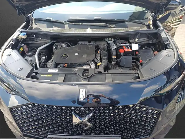 DS Automobiles DS 7 Crossback view 5