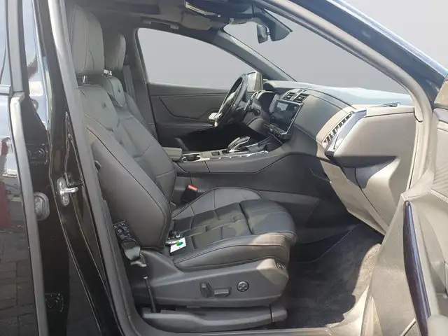 DS Automobiles DS 7 Crossback view 11