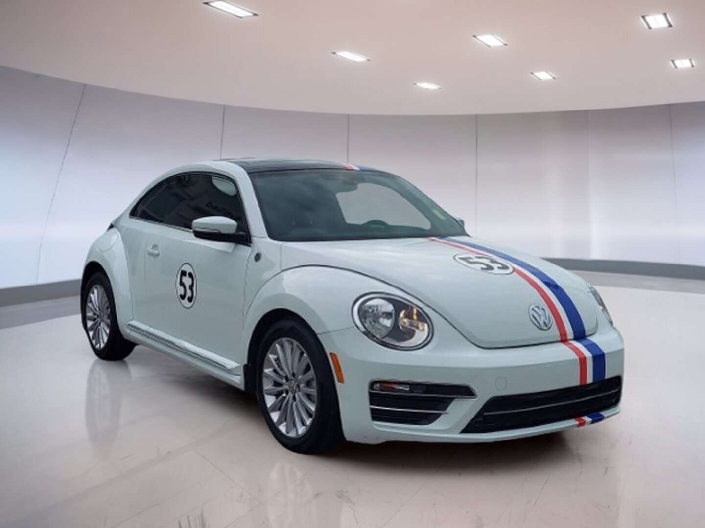 2019 Volkswagen Beetle Wolfsburg Edition — снимка 1