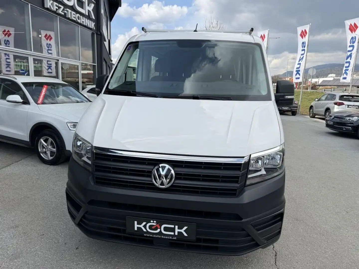 Volkswagen Crafter Kasten PLUS 35 mittellang FWD Weiß - 2