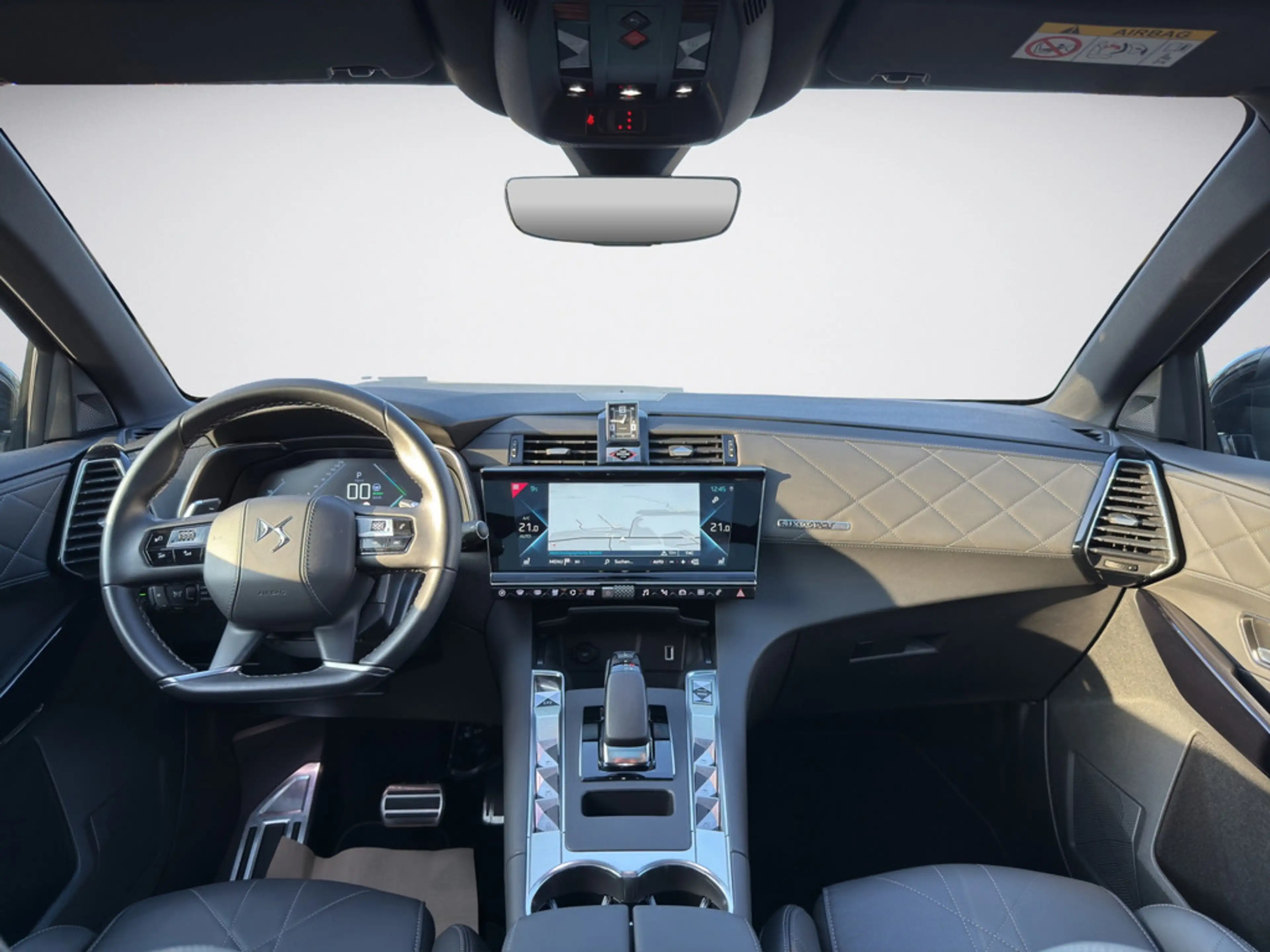 DS Automobiles DS 7 1.6 E-Tense 225 Grand Chic — photo 12