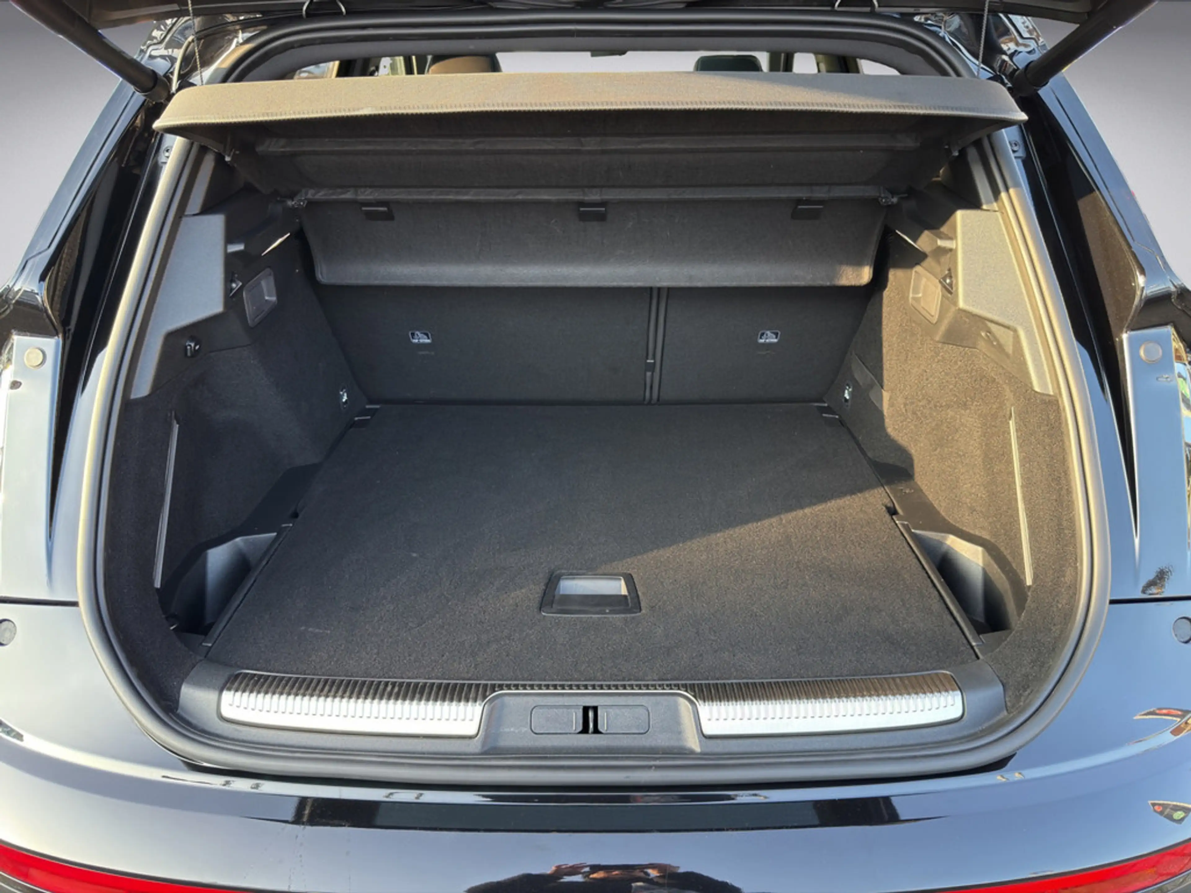 DS Automobiles DS 7 1.6 E-Tense 225 Grand Chic — photo 15