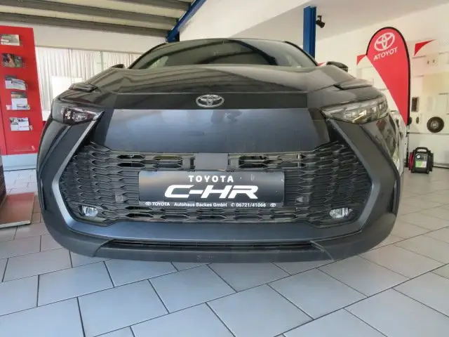 Toyota C-HR Plug-In Hybrid Team D