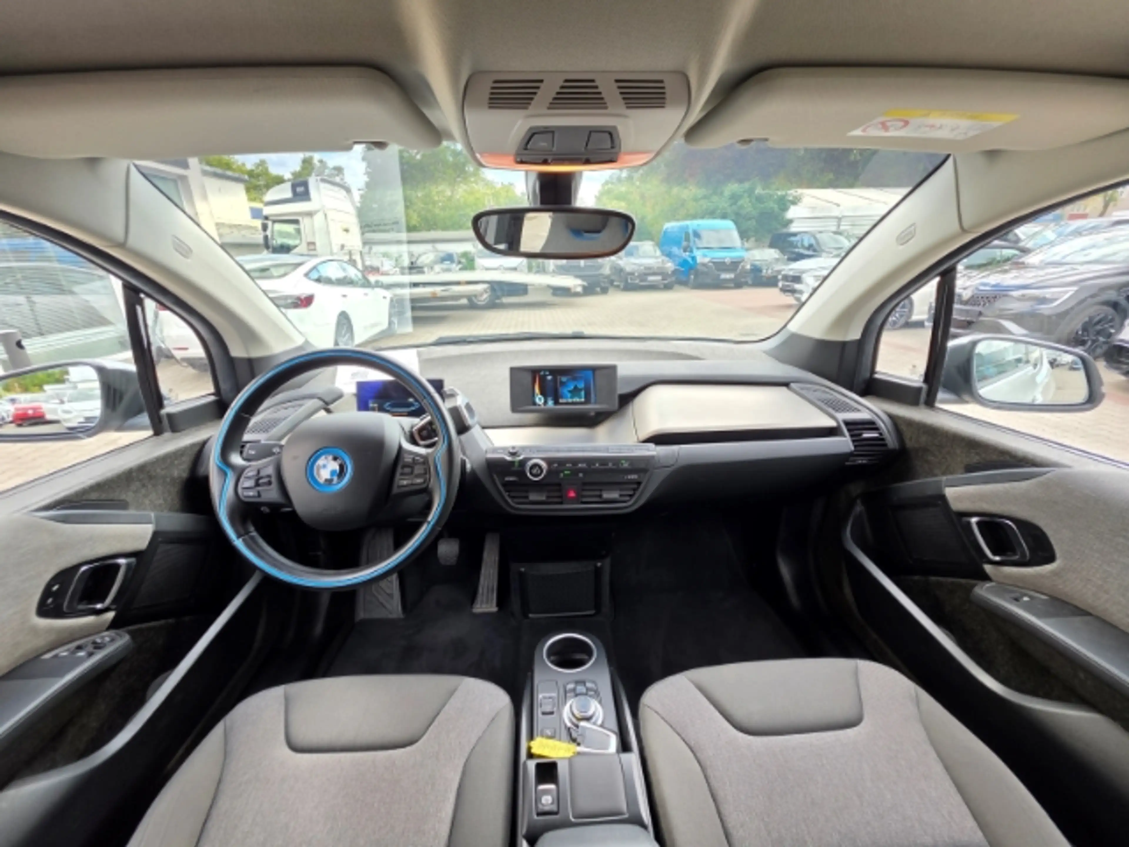 BMW i3 Navi Apple CarPlay Android Auto Klimaautom Fahrerp — photo 11
