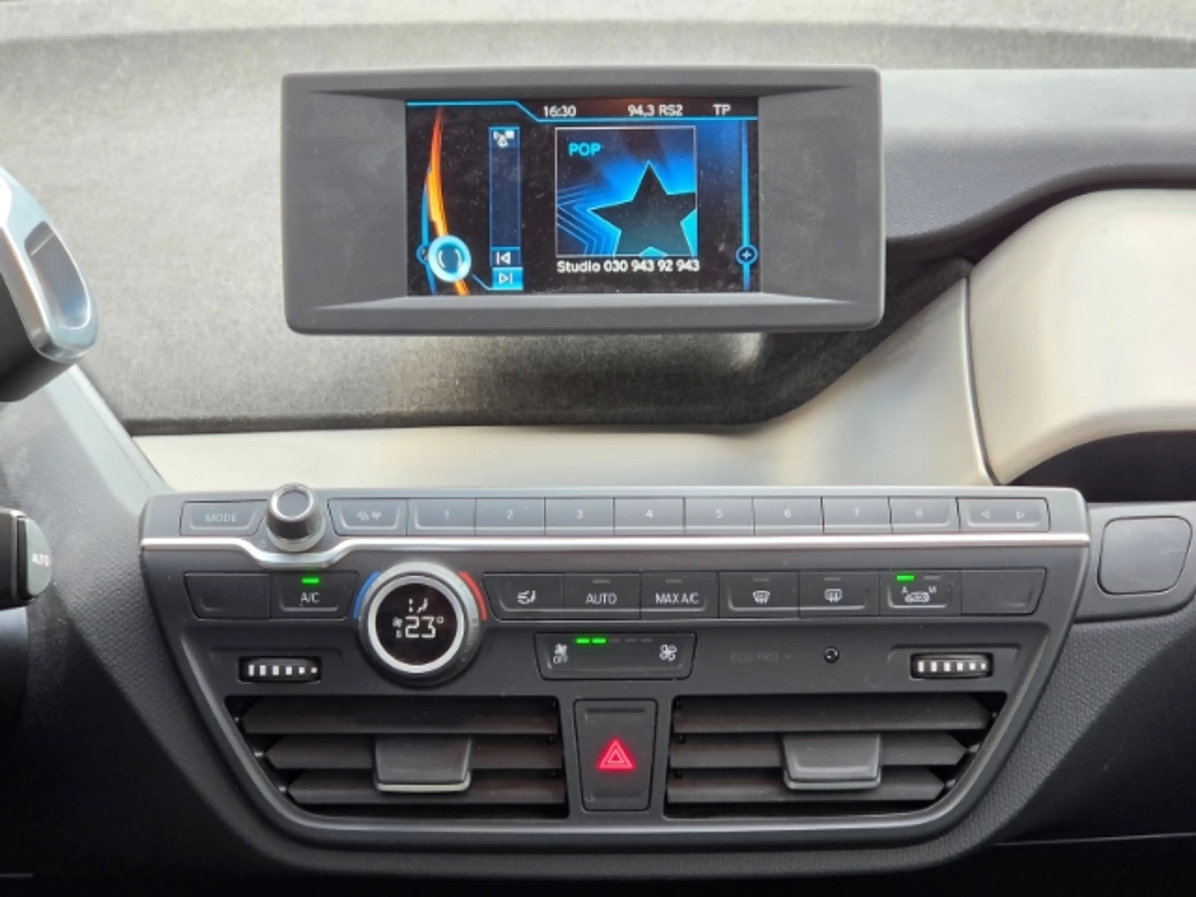 BMW i3 Navi Apple CarPlay Android Auto Klimaautom Fahrerp — photo 13