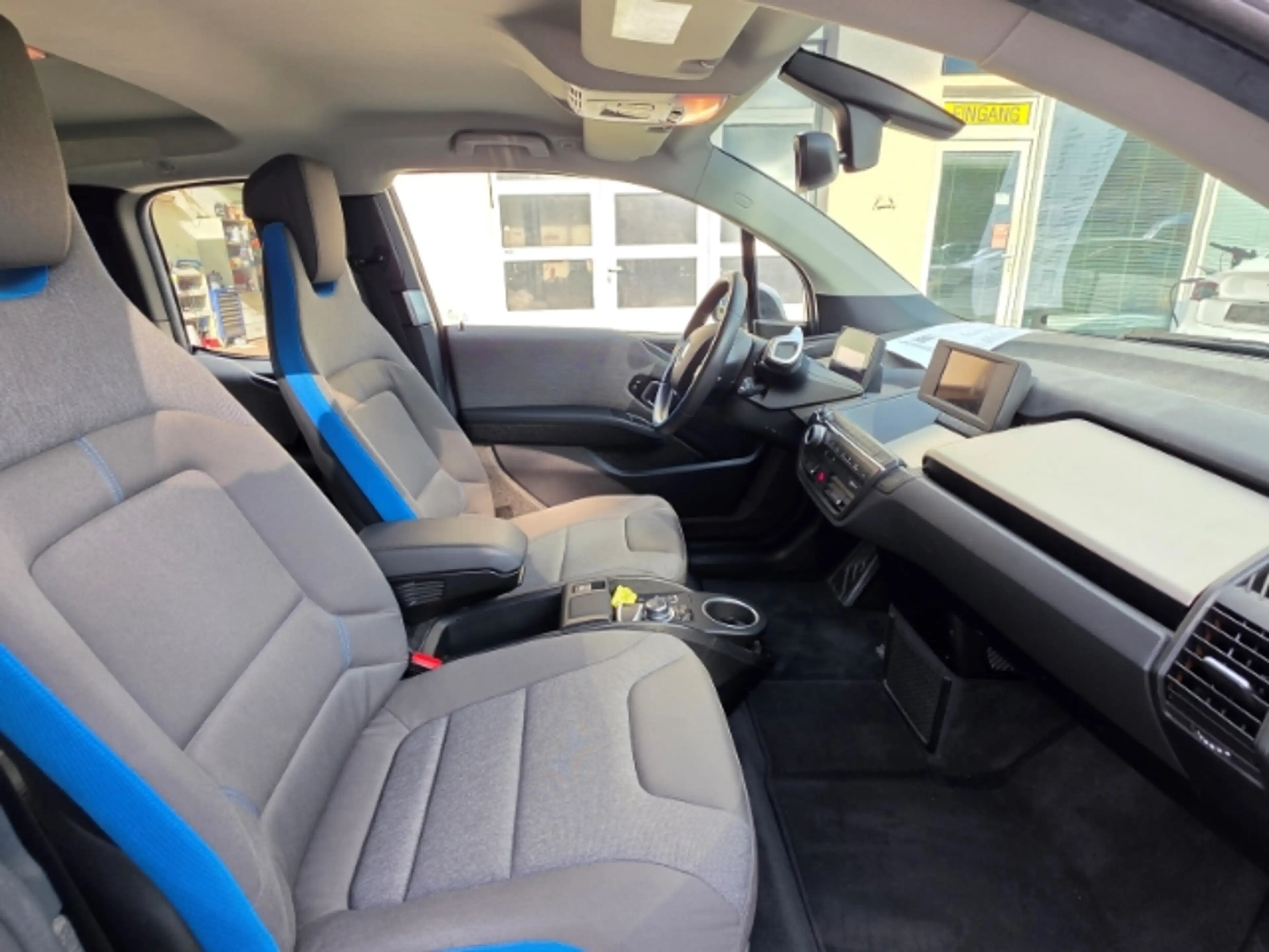 BMW i3 Navi Apple CarPlay Android Auto Klimaautom Fahrerp — photo 9