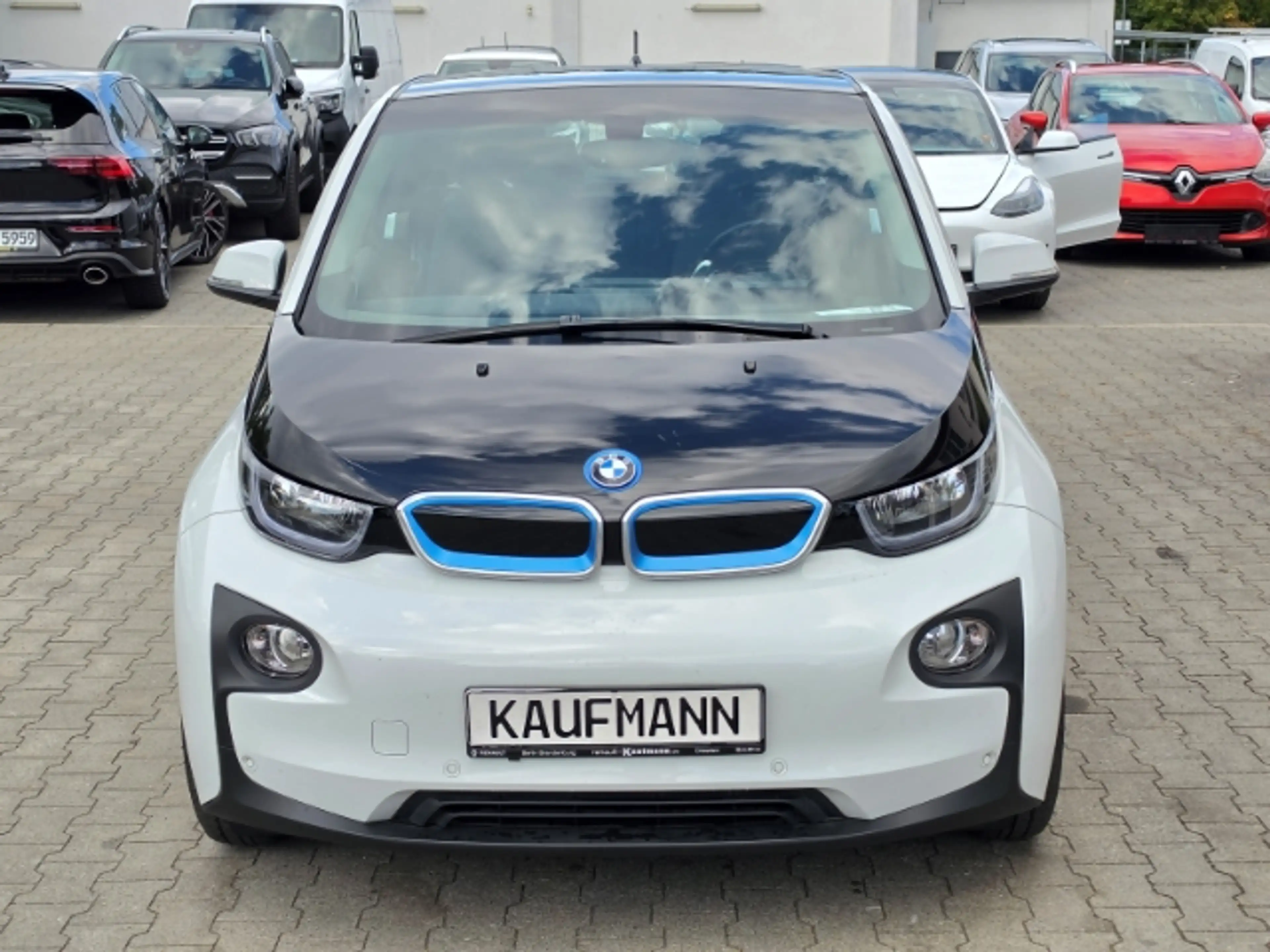 BMW i3 Navi Apple CarPlay Android Auto Klimaautom Fahrerp — photo 2