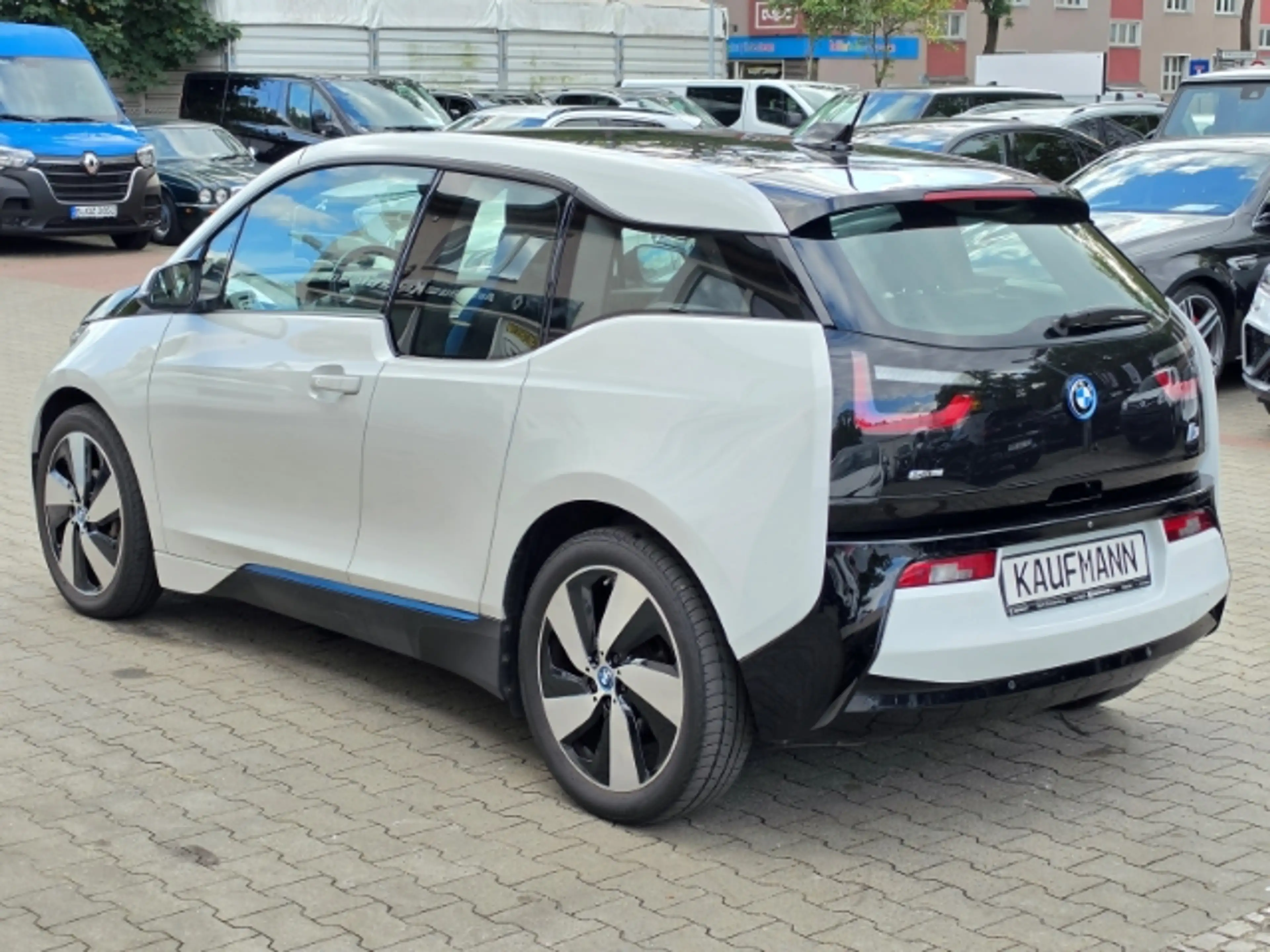 BMW i3 Navi Apple CarPlay Android Auto Klimaautom Fahrerp — photo 6