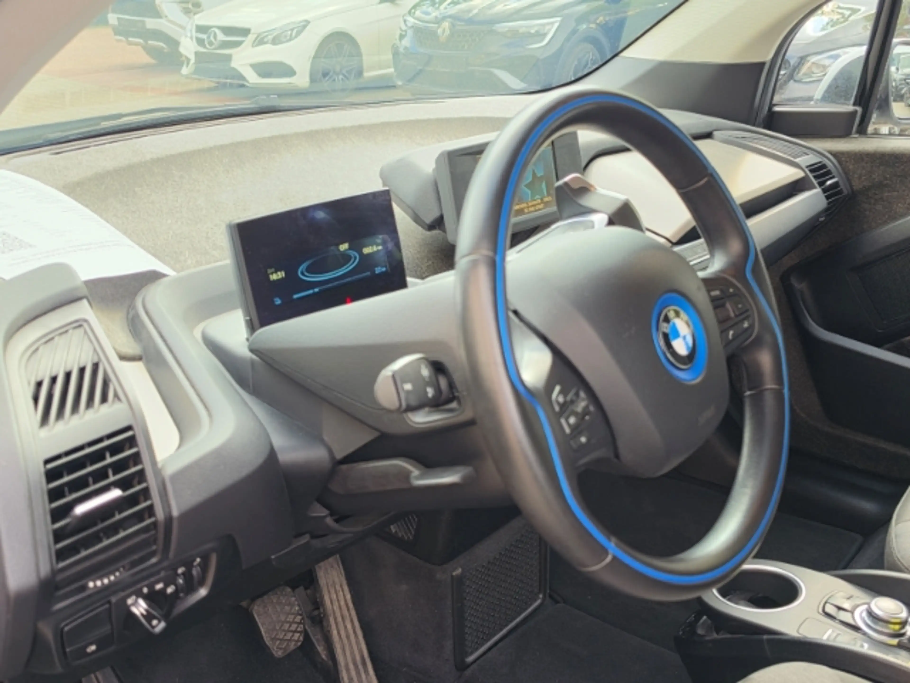 BMW i3 Navi Apple CarPlay Android Auto Klimaautom Fahrerp — photo 14