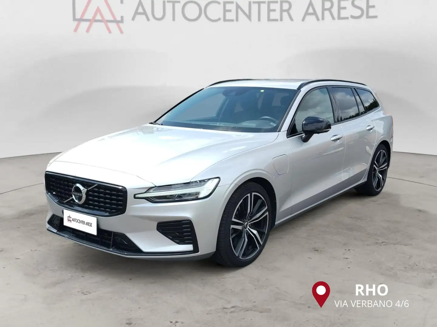Volvo V60 T6 Recharge AWD-Autom Plug-in Hybrid R-design Stříbrná - 1