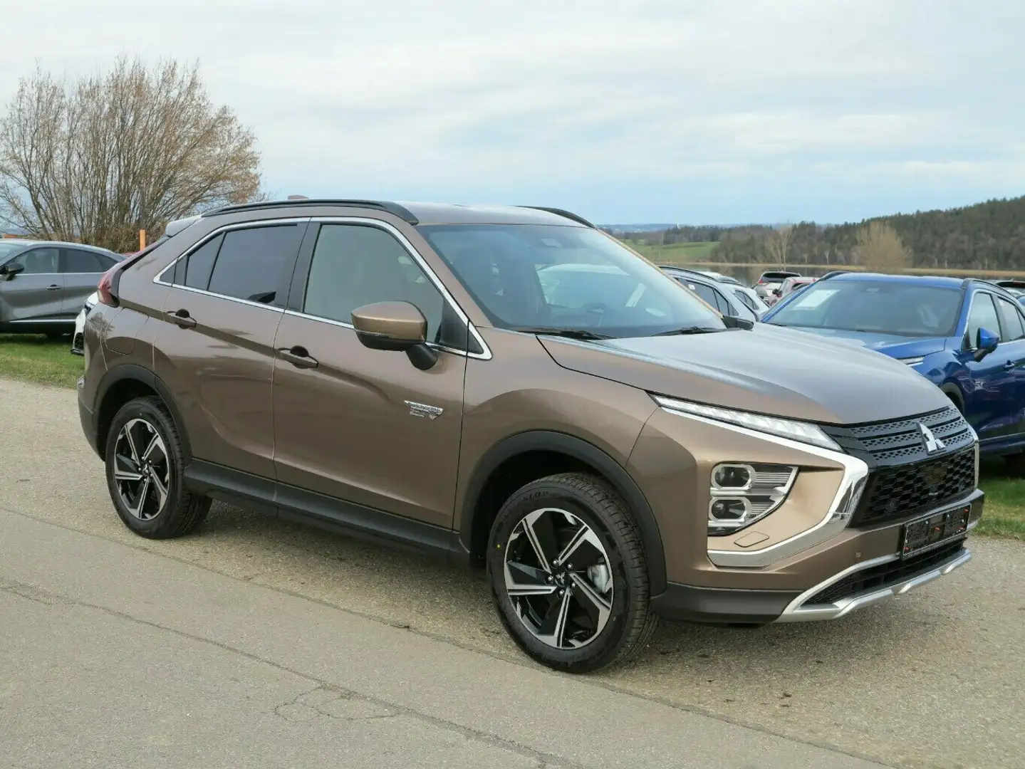 Mitsubishi Eclipse Cross Plus, günstig finanzieren. Braun - 2