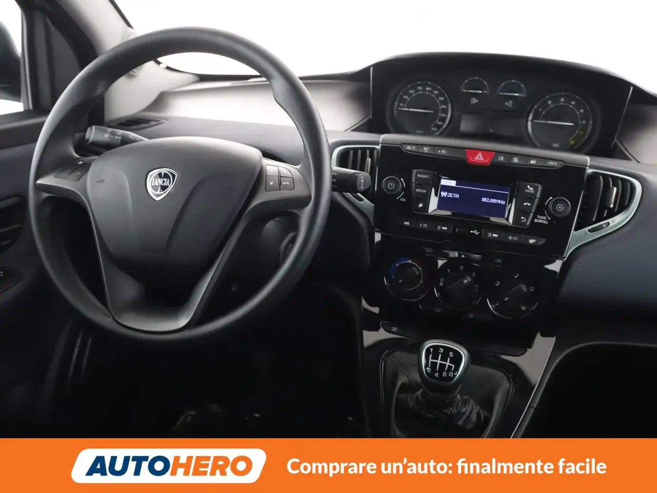 Lancia Ypsilon 2024 — фото 13