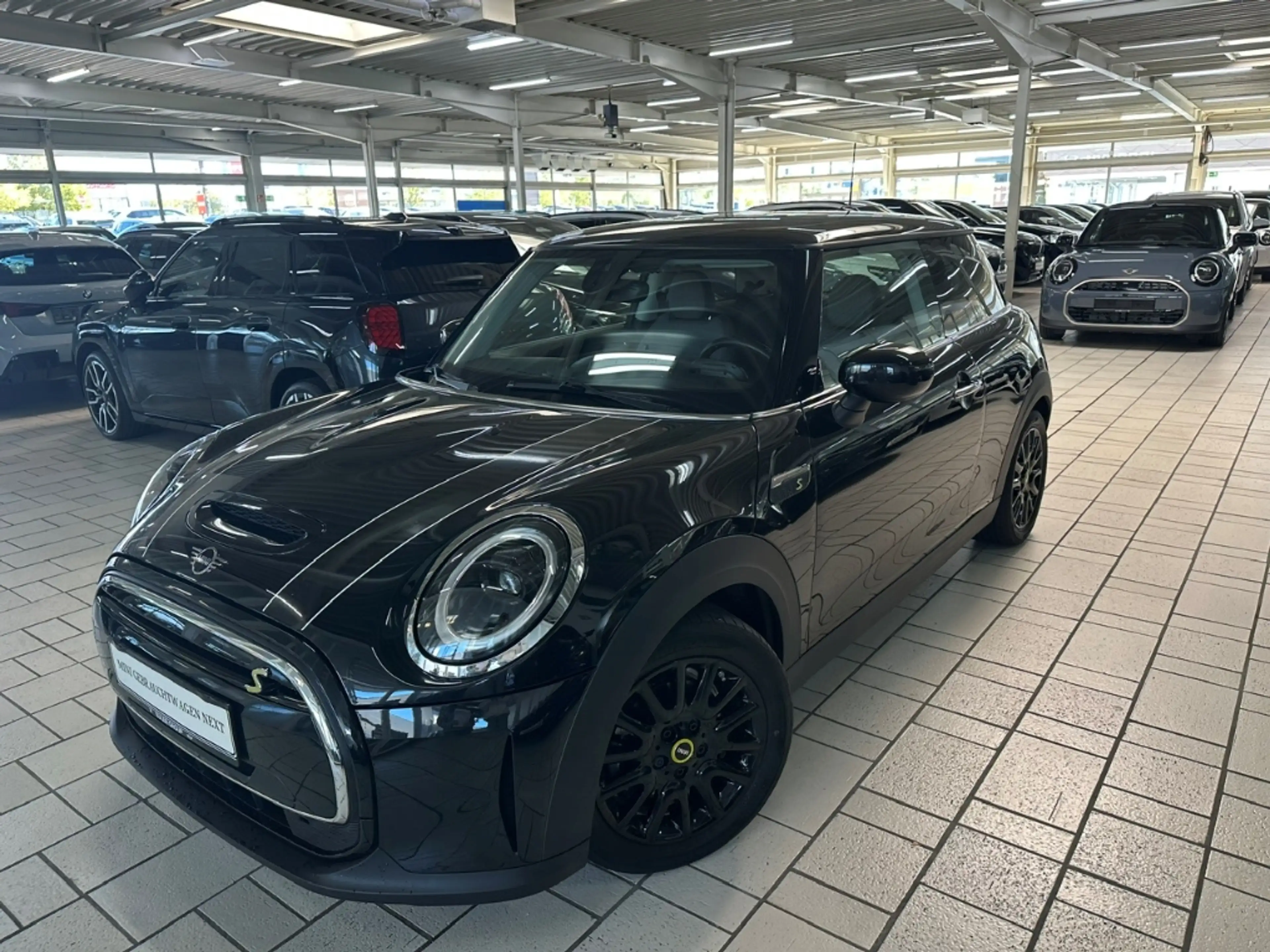 MINI Cooper SE 3-Türer Navi Digitales Cockpit LED Mehrzonenklima