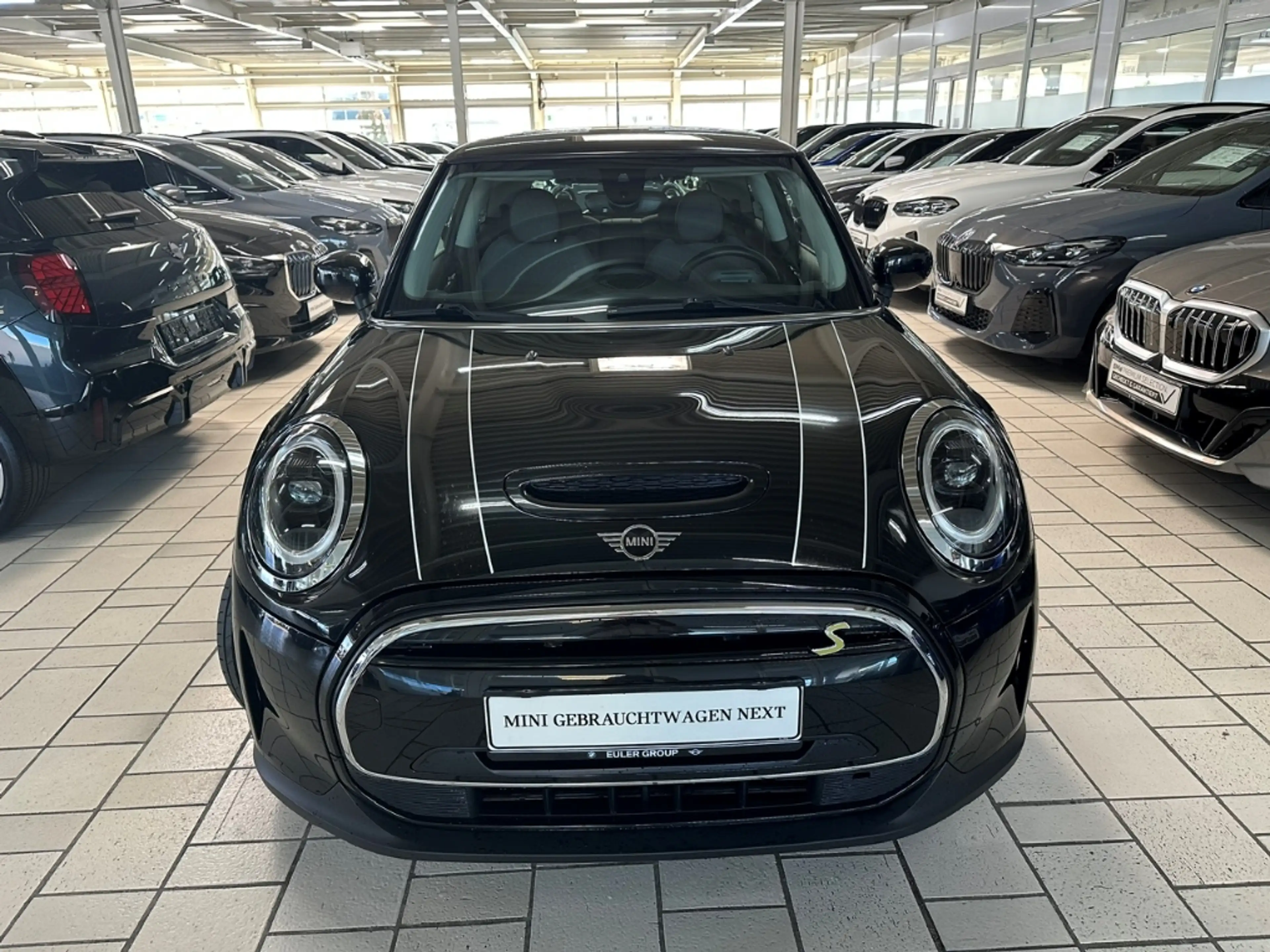 MINI Cooper SE 3-Türer Navi Digitales Cockpit LED Mehrzonenklima — photo 2